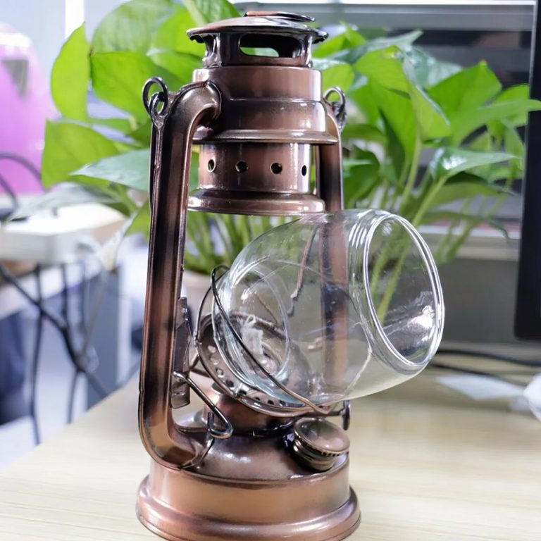 LOT D'ANCIENNES LAMPES de vélo à restaurer ou pour piéces EUR 25,00 - FR